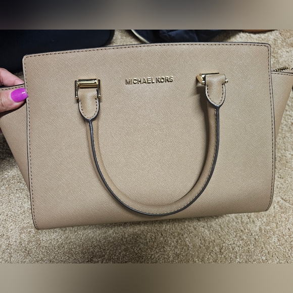 Tan Michael Kors leather tote bag - Picture 12 of 14